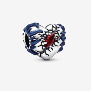 Pandora Stranger Things Glow-in-the-dark Heart Charm